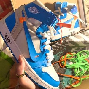 Nike Air Jordan 1 UNC x off white! UA Reps